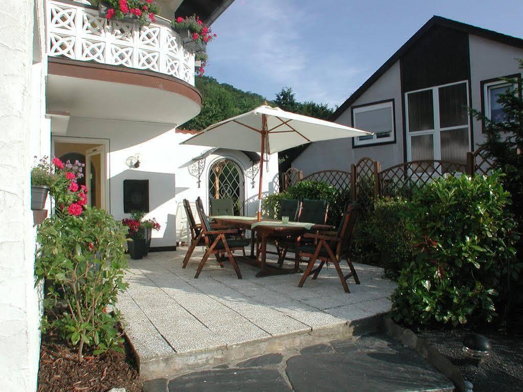 Haus Uebernachtenswert Cochem Mosel Exteriör bild