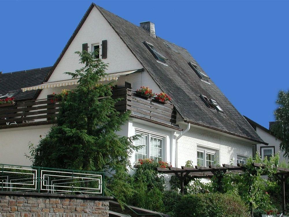 Haus Uebernachtenswert Cochem Mosel Exteriör bild